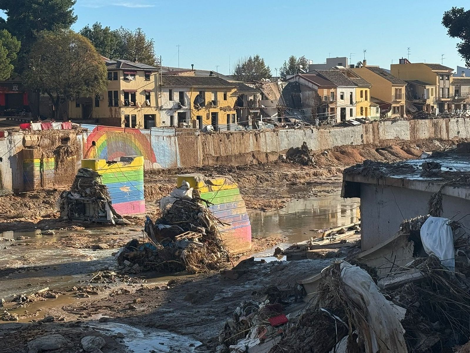 Puente destruido por la DANA