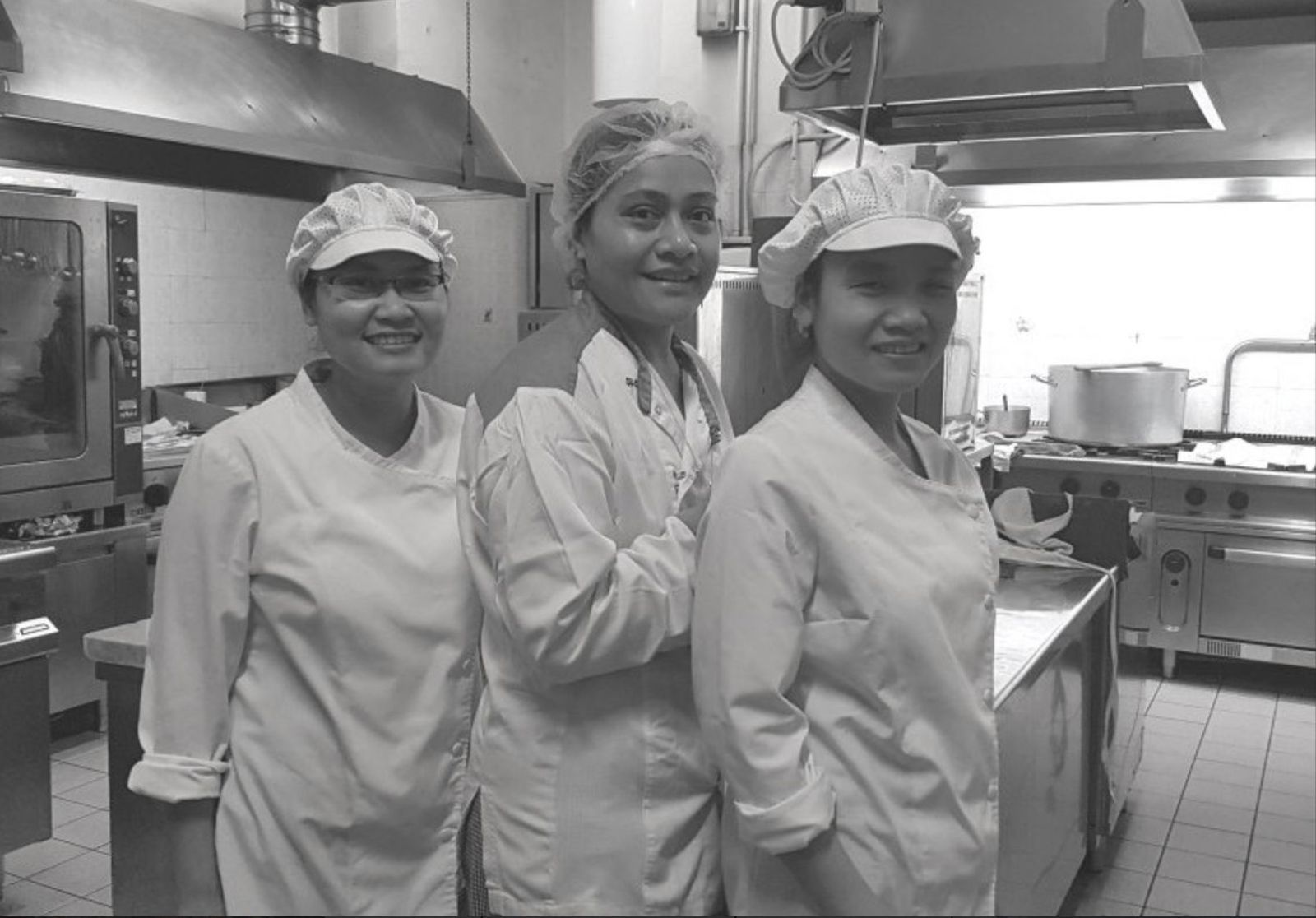 Jóvenes empleadas de la FMDD