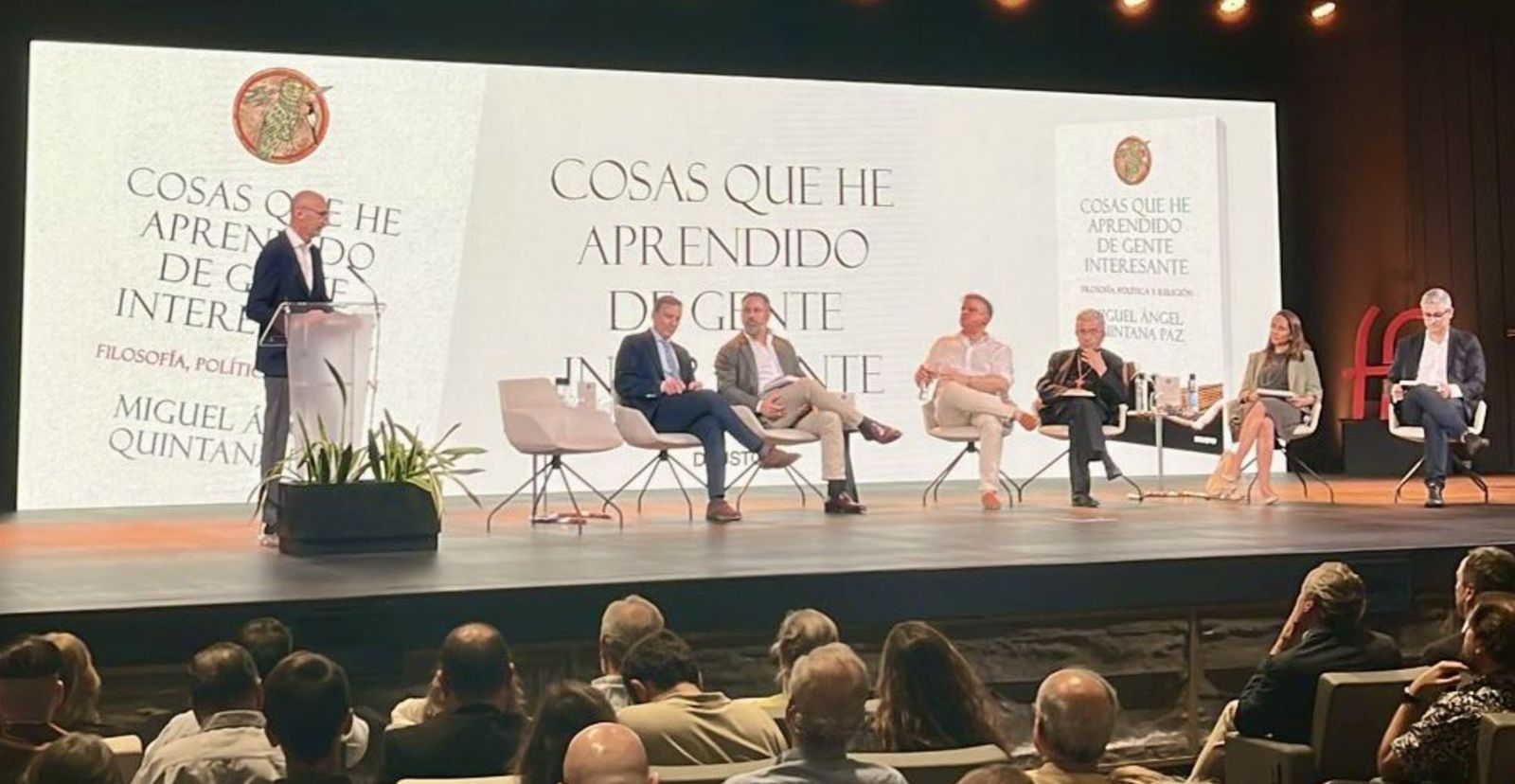 Abascal, Quintana Paz y Argüello, en la presentación del libro del 'filósofo' de VOX