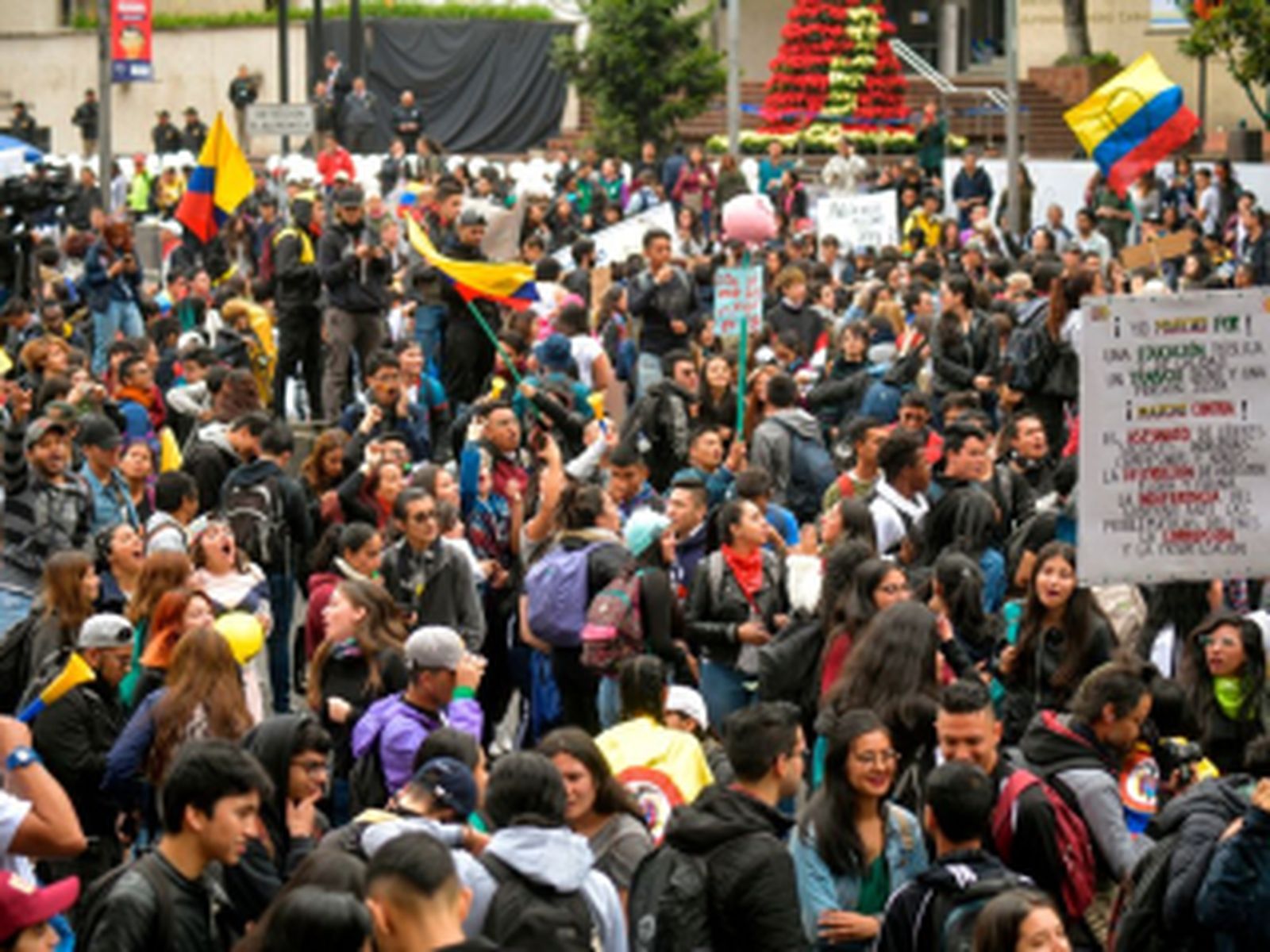 En Colombia se exige un nuevo comienzo, pero este ha de ser desde los últimos