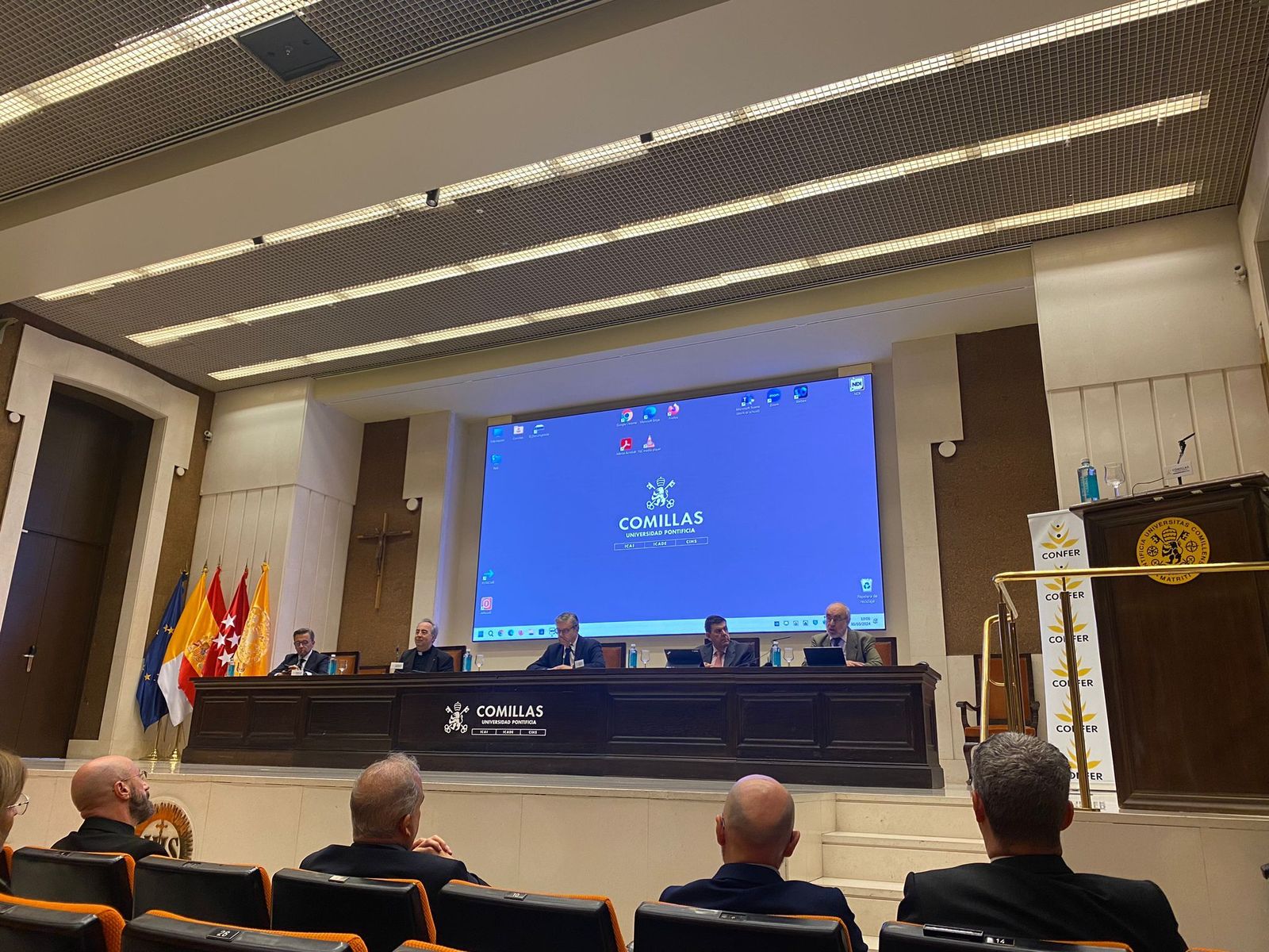 Jornadas organizadas por Confer y Caixabank en Comillas