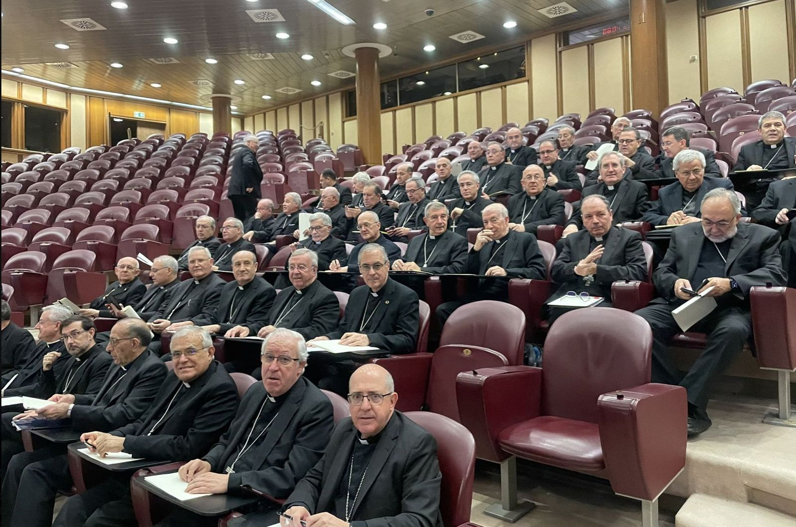 Los obispos españoles en su histórica visita al Vaticano para abordar el tema de los seminarios