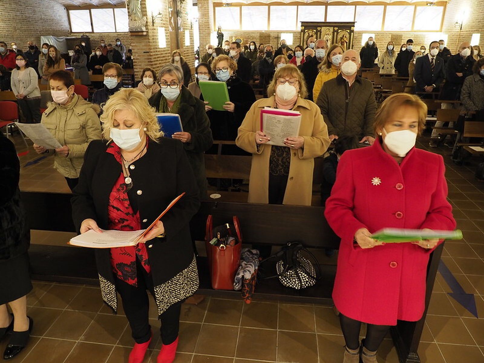 Mujeres en una parroquia/Foto: Arzob. Valladolid