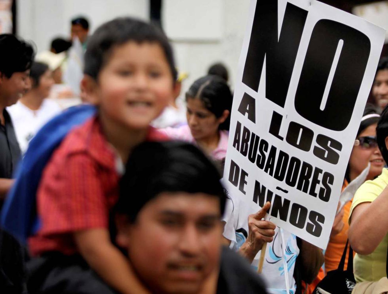 Protesta en México contra los abusos de niños