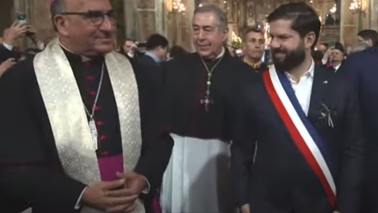 Arzobispo Fernando Chomalí con el Presidente Gabriel Boric en Te Deum 2024