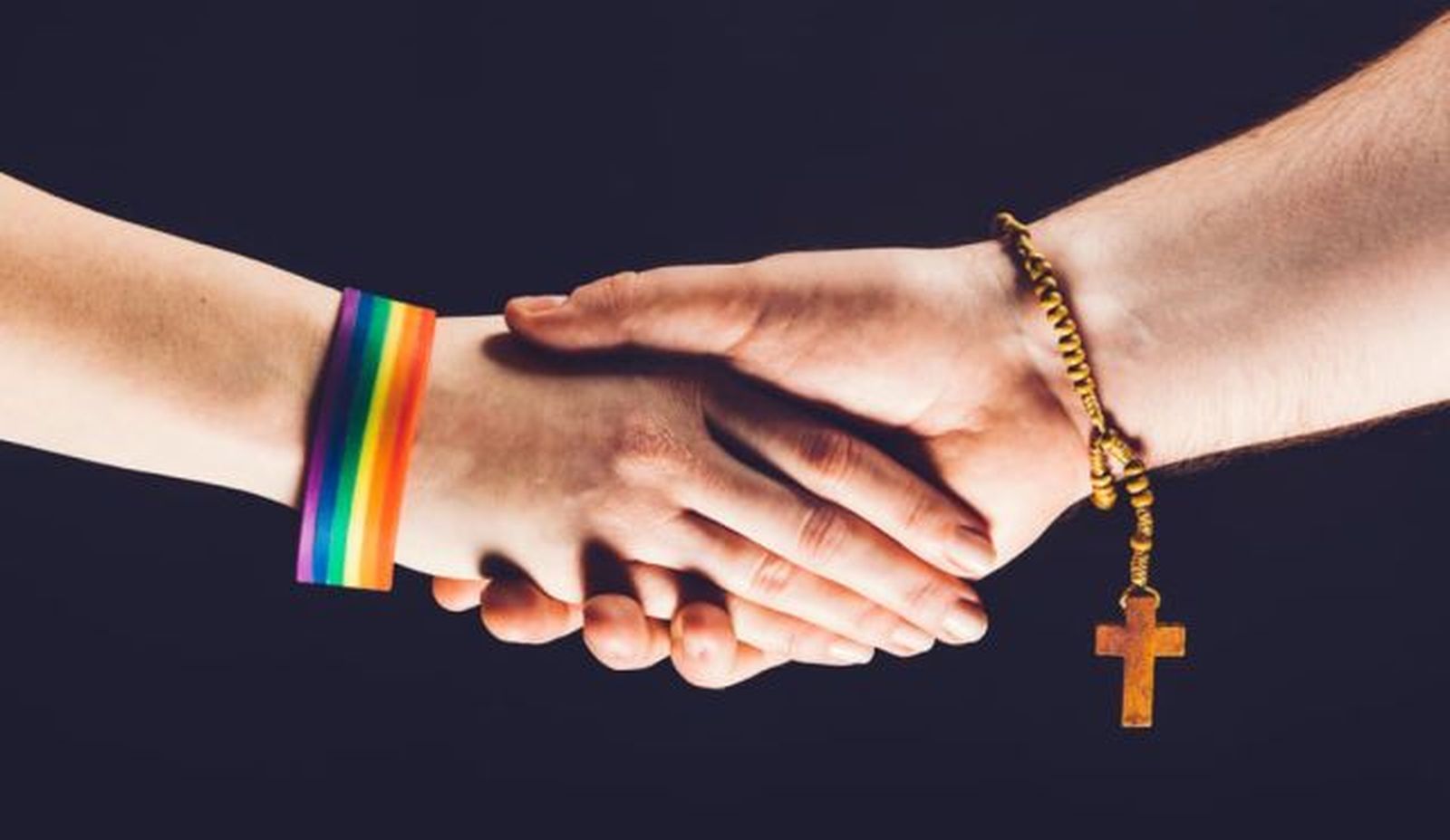 "Ser creyente LGTB+ es remar contra corriente en lo creyente/espiritual, pero también en lo laico"