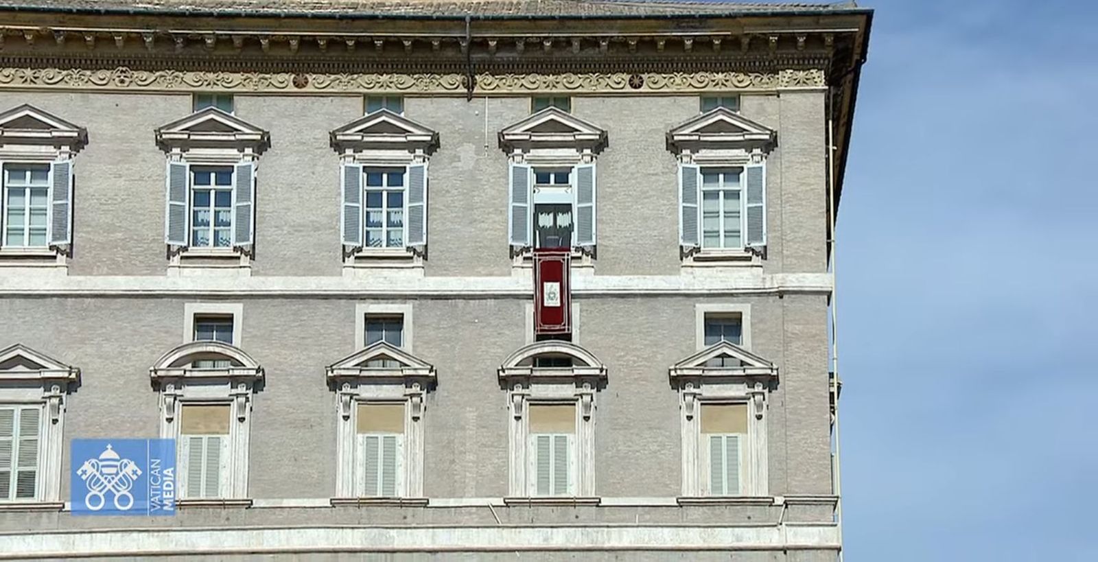 Ventana del Palacio apostólico en el Vaticano