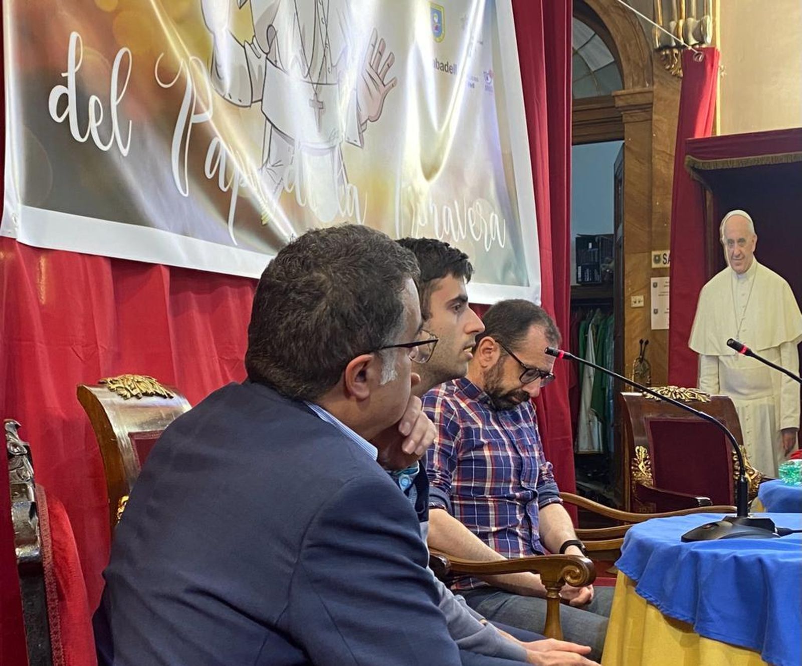 Juan Cuatrecasas, ofreciendo su testimonio