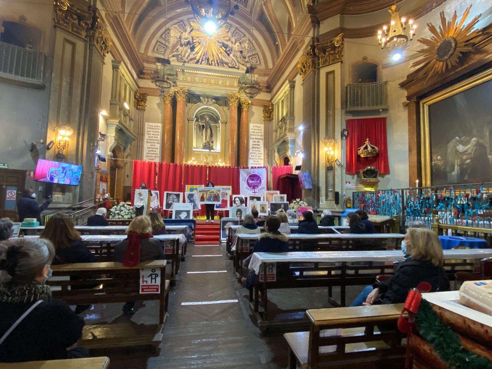 La Revuelta de Mujeres en la Iglesia, en San Antón