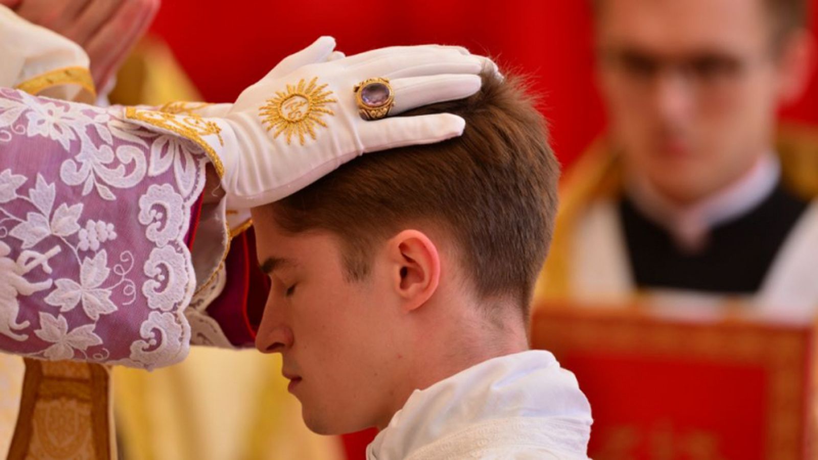 Ordenación de diáconos de la FSSPX