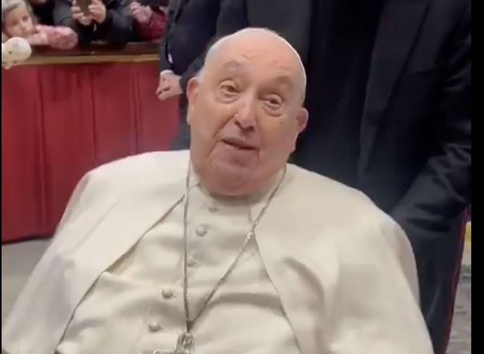 "Espero poder ir a España", dijo el Papa a periodistas españoles que participaban en el Jubileo