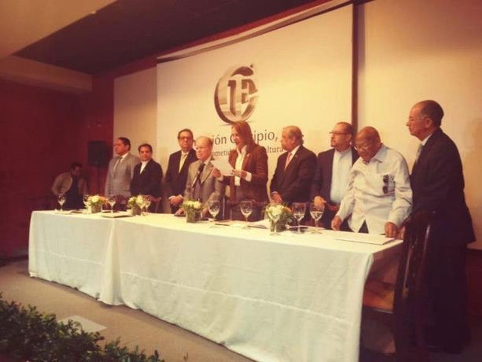 arzobispo-freddy-breton-es-escogido-premio-nacional-de-literatura-2023