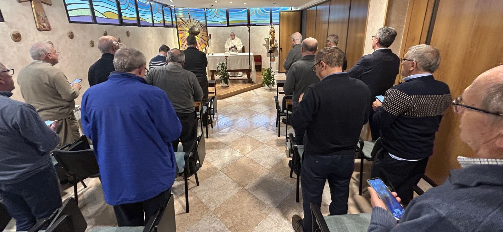 Ser curas hoy a tu  manera: "recibid el Espíritu..."