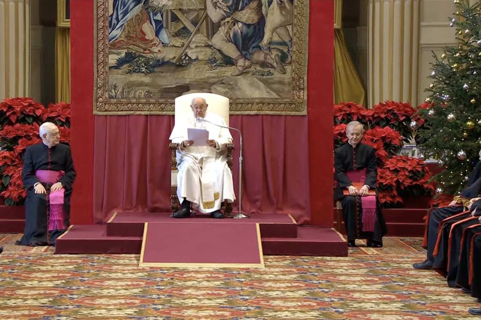 Francisco durante su discurso a la Curia