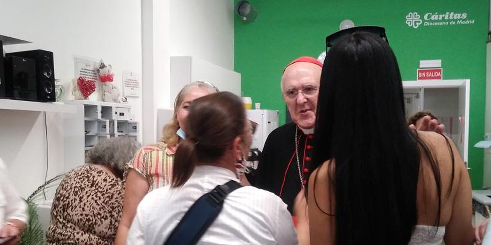 Cardenal Carlos Osoro en el centro de día Concepción Jerónima