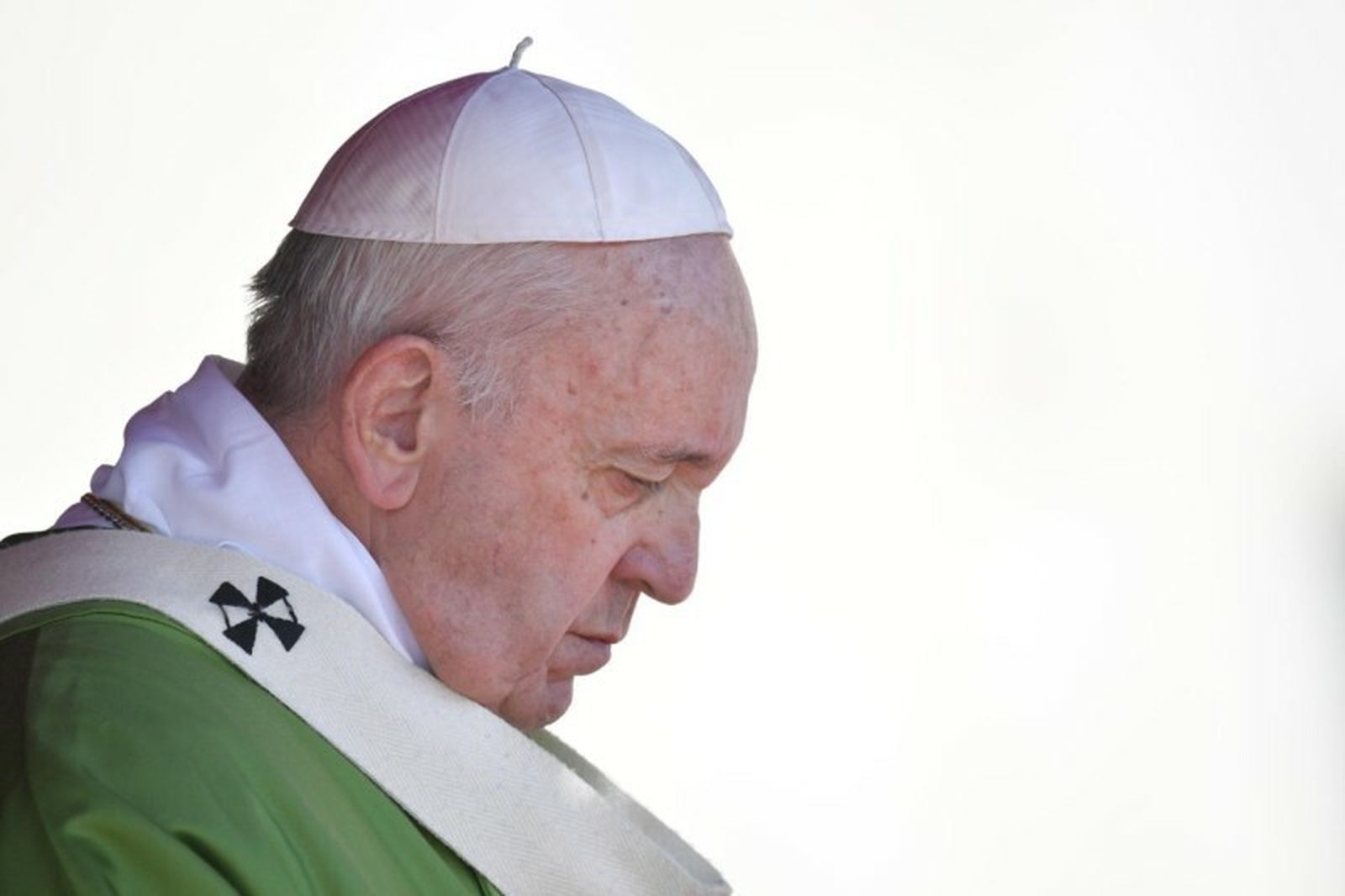 El Papa Francisco en oración