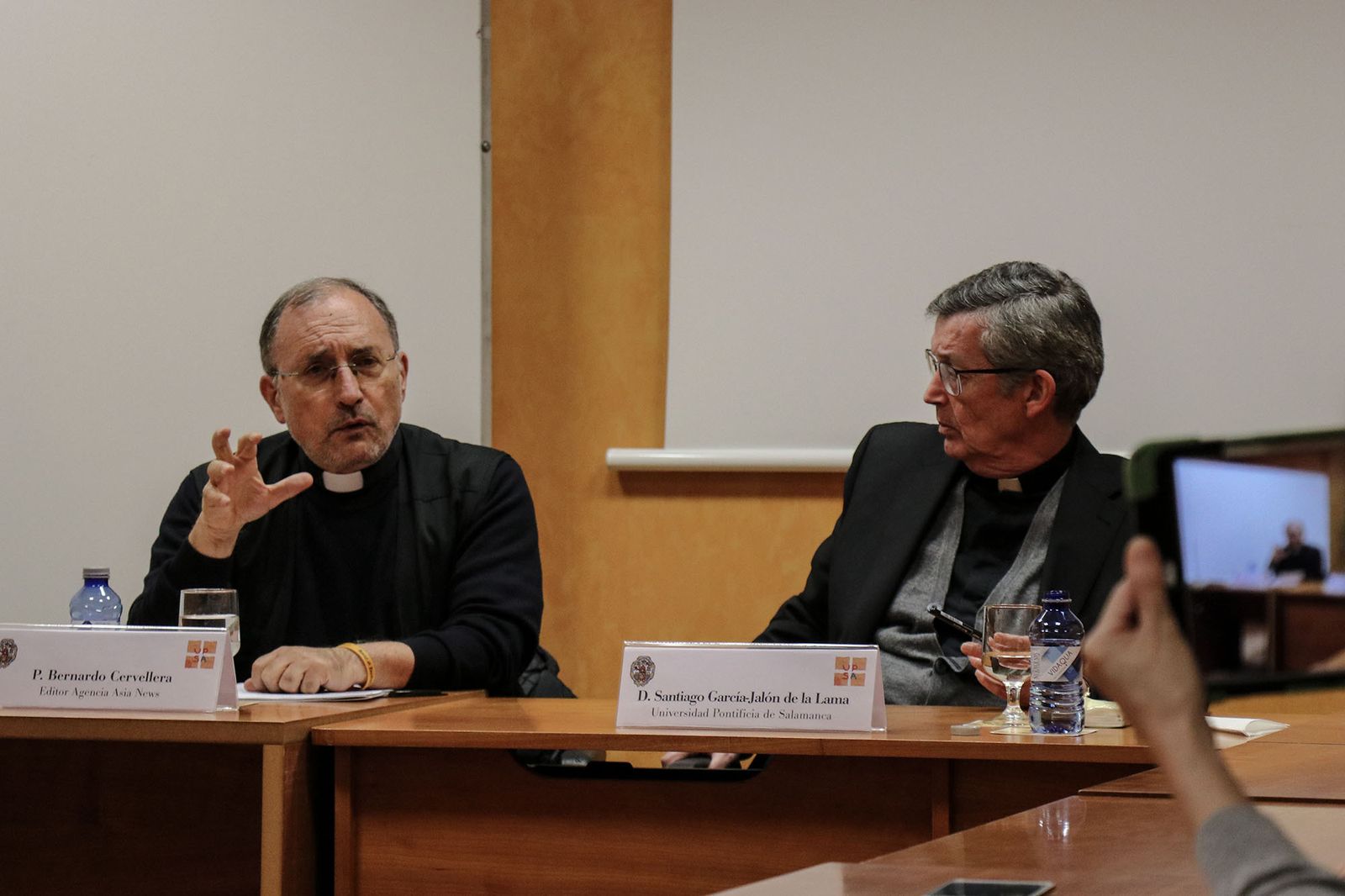 P. Bernardo Cervellera durante la conferencia ofrecida en la UPSA