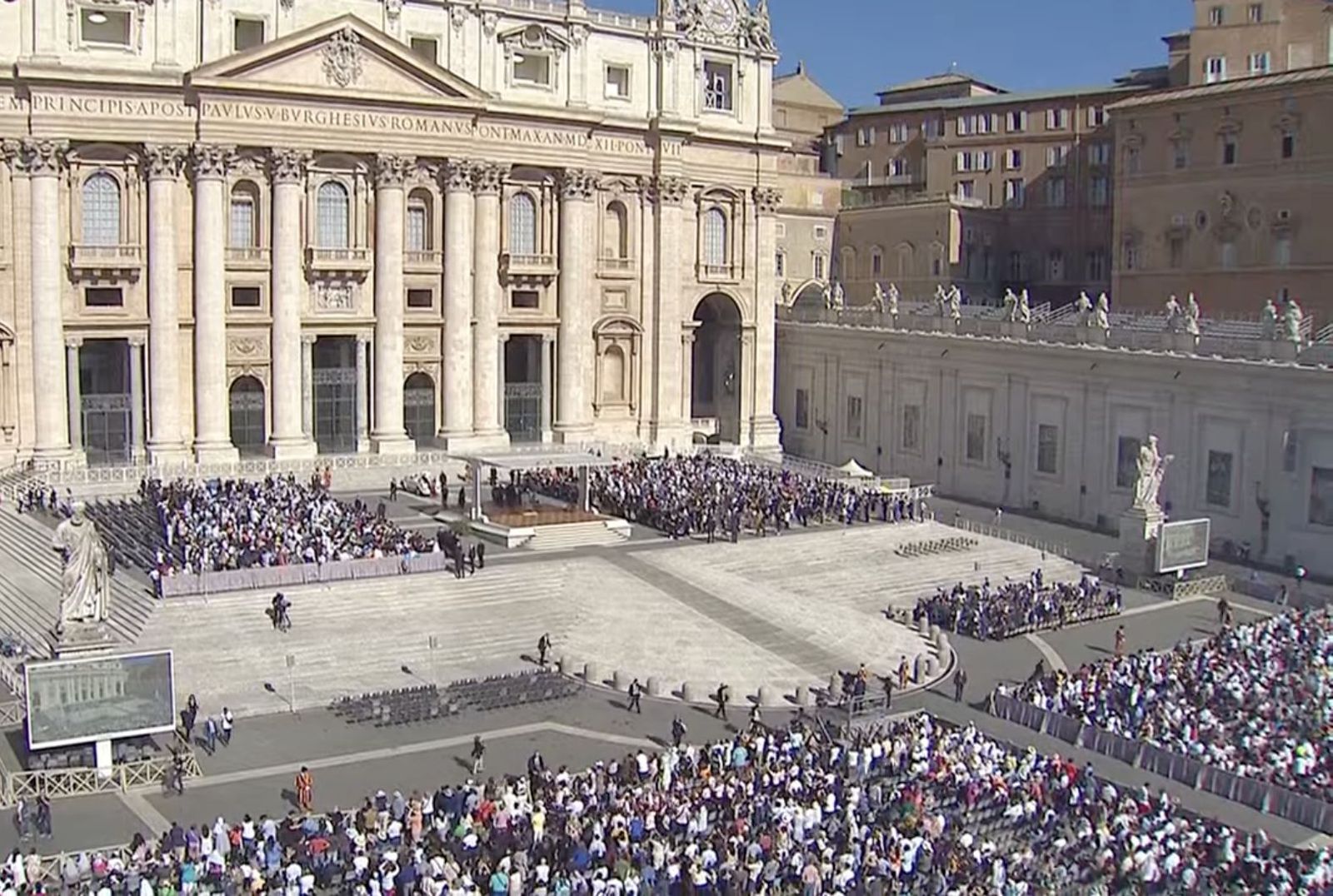 Plaza de San Pedro durante la audiencia general del miércoles