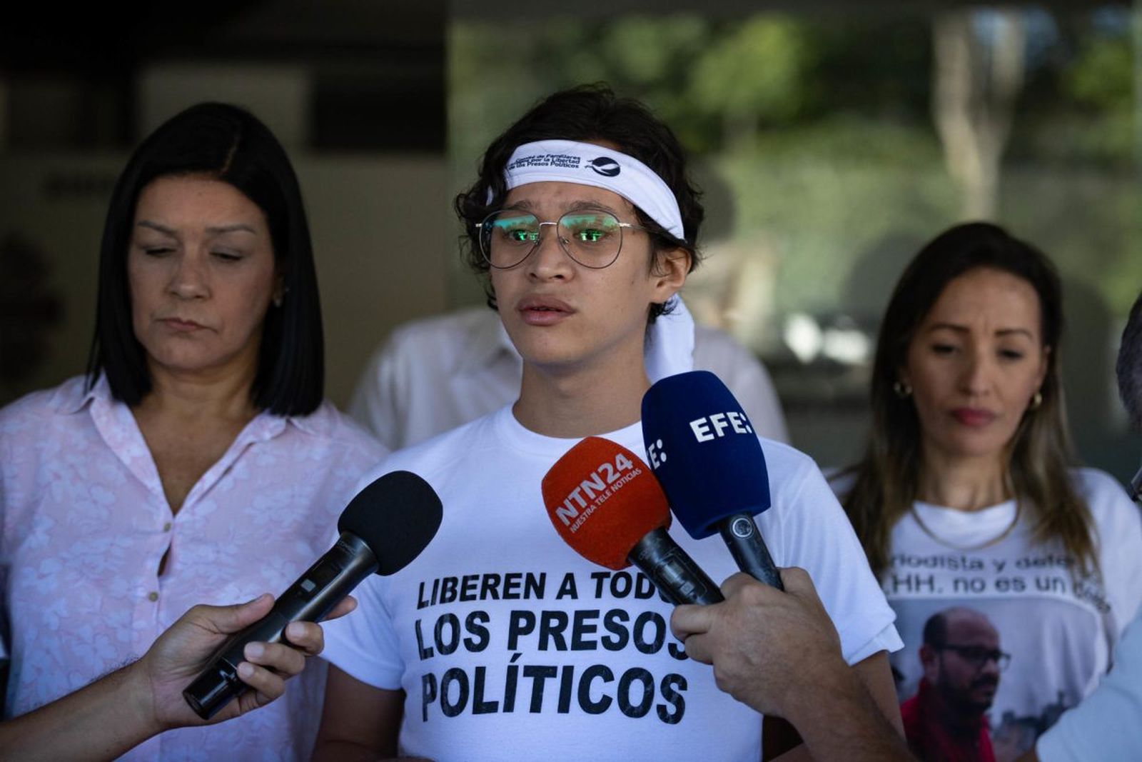 Familias venezolanas piden liberar a los "presos políticos"