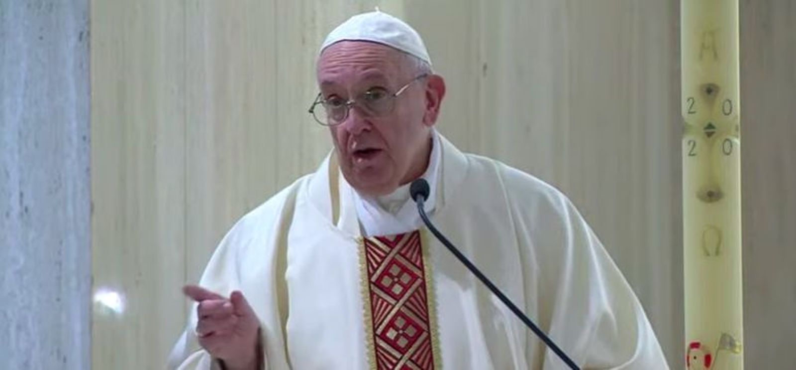 Francisco advierte contra el dinero, la vanidad y las habladurías