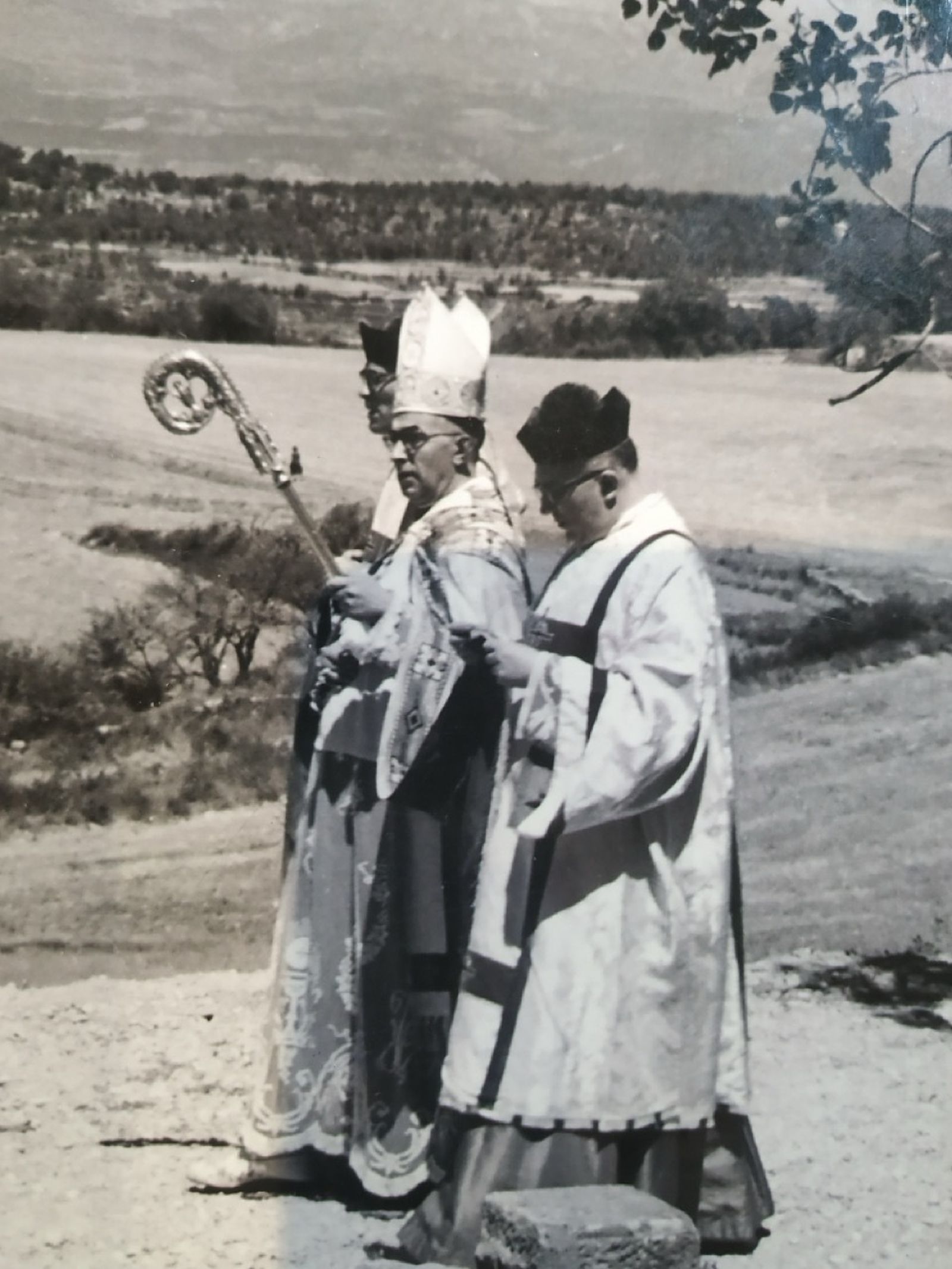 Tarancón en el santuario del Miracle, el 1958