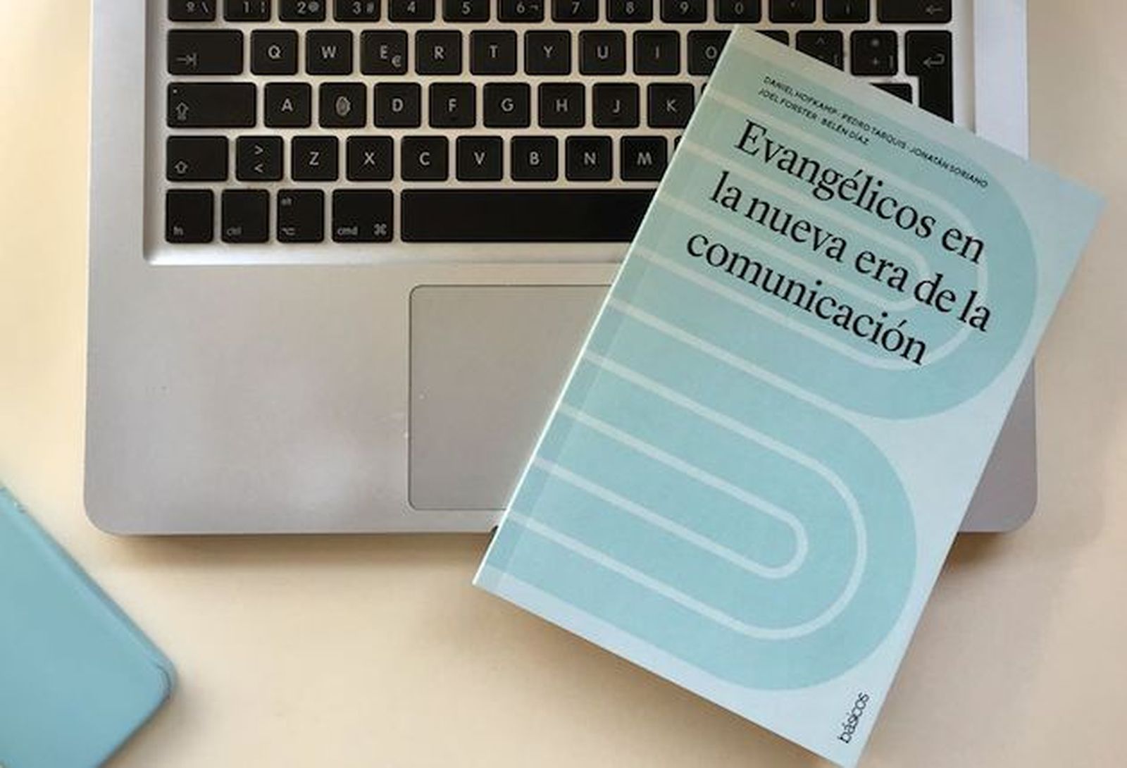 Comunicación y fe , un libro de Protestante Digital y Evangelical Focus