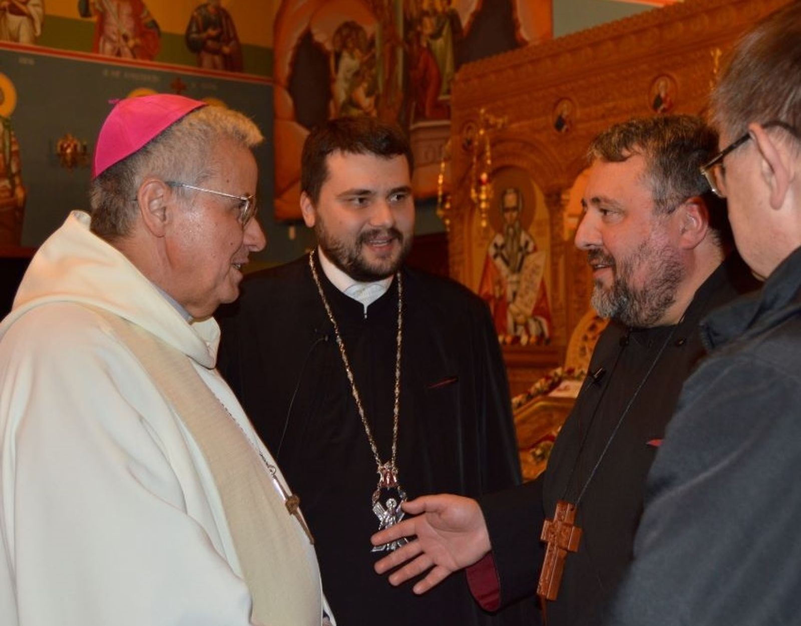 Joan Planellas, Vasile Baltaretu y su hijo David (en el centro)