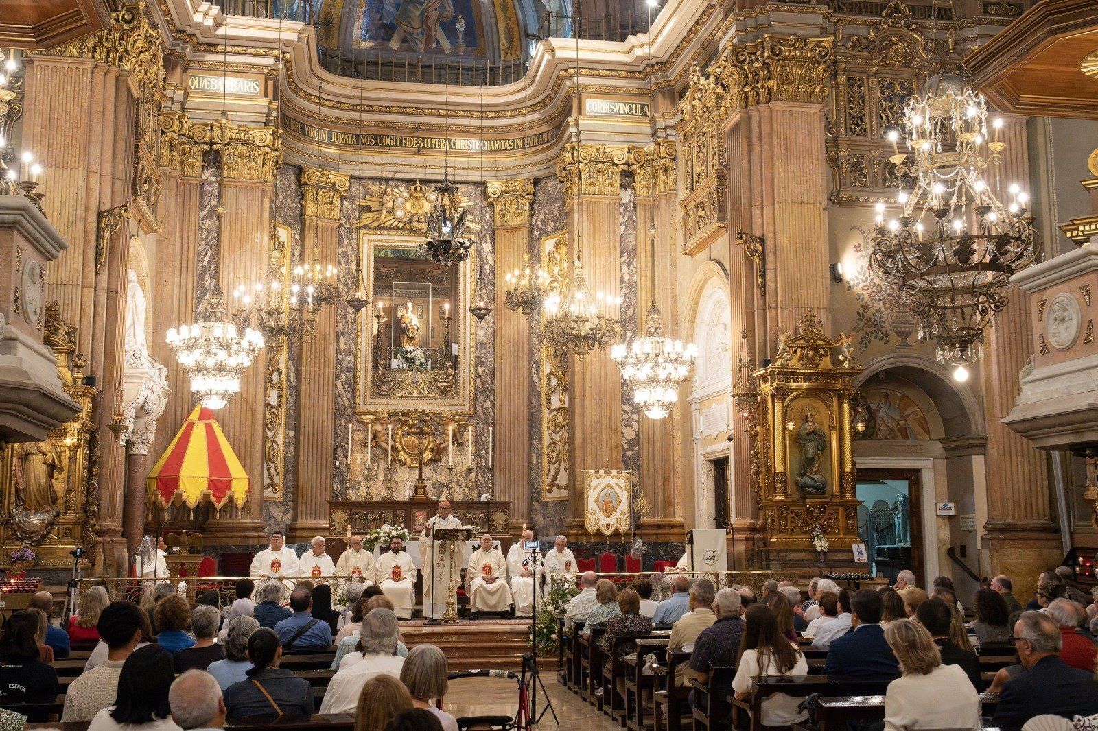 Misa en la Basílica de la Merced
