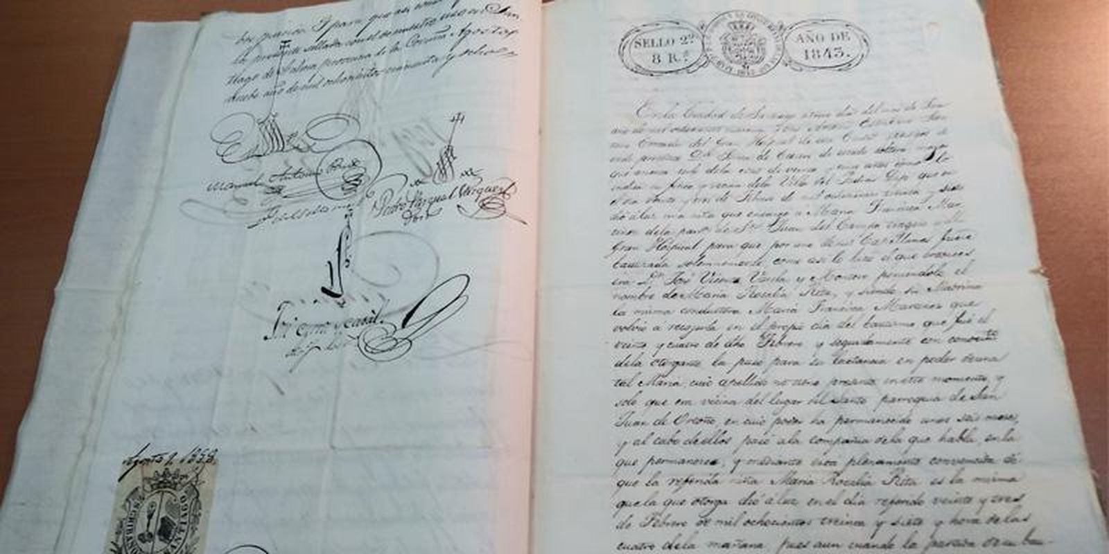 Acta notarial de 1843, en la que se confirma la fecha de nacimiento de Rosalía