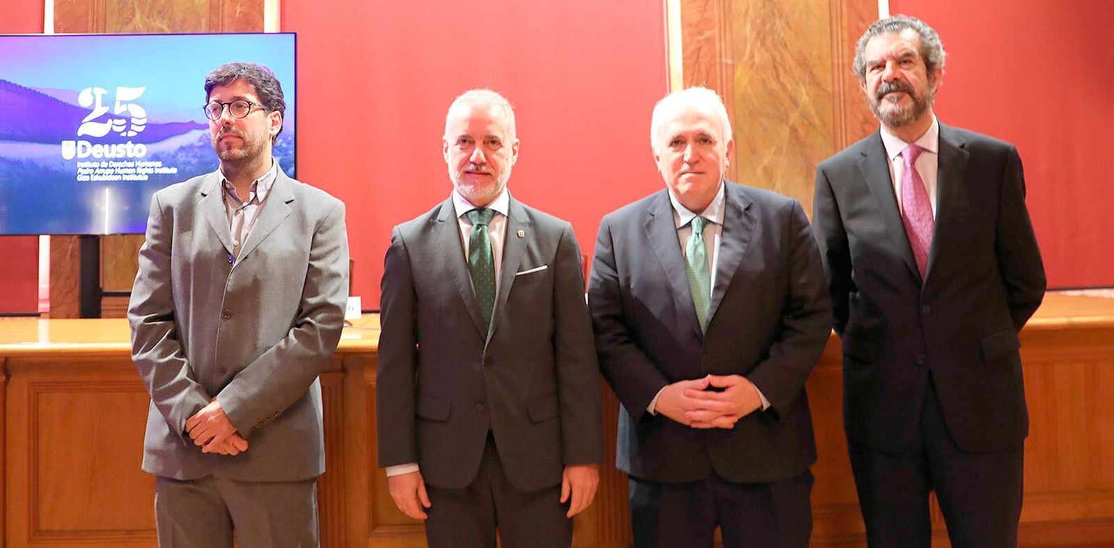Gorka Urrutia, Iñigo Urkullu, José María Guibert y Felipe González Morales