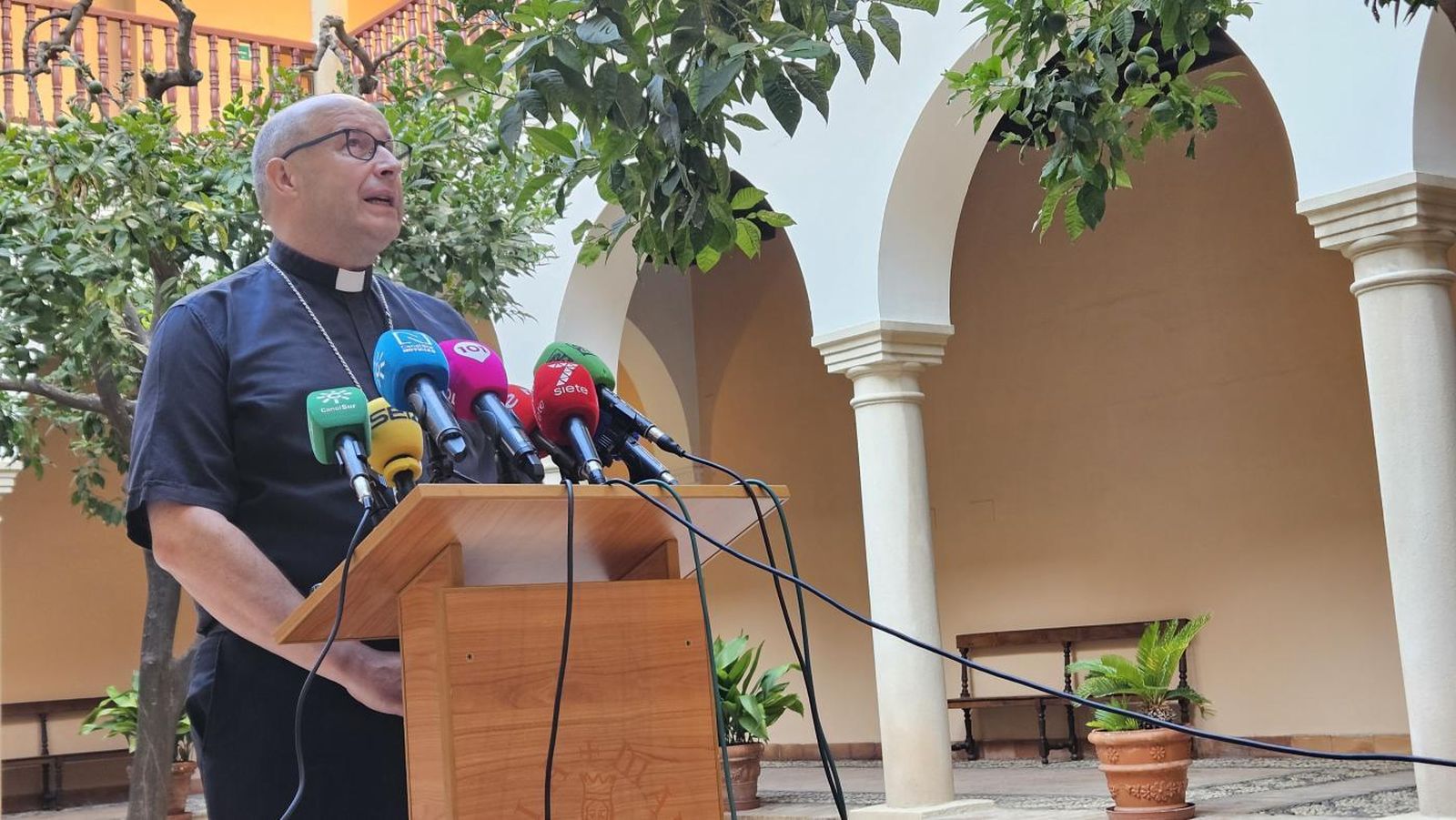 Satué, a los medios de comunicación en Málaga