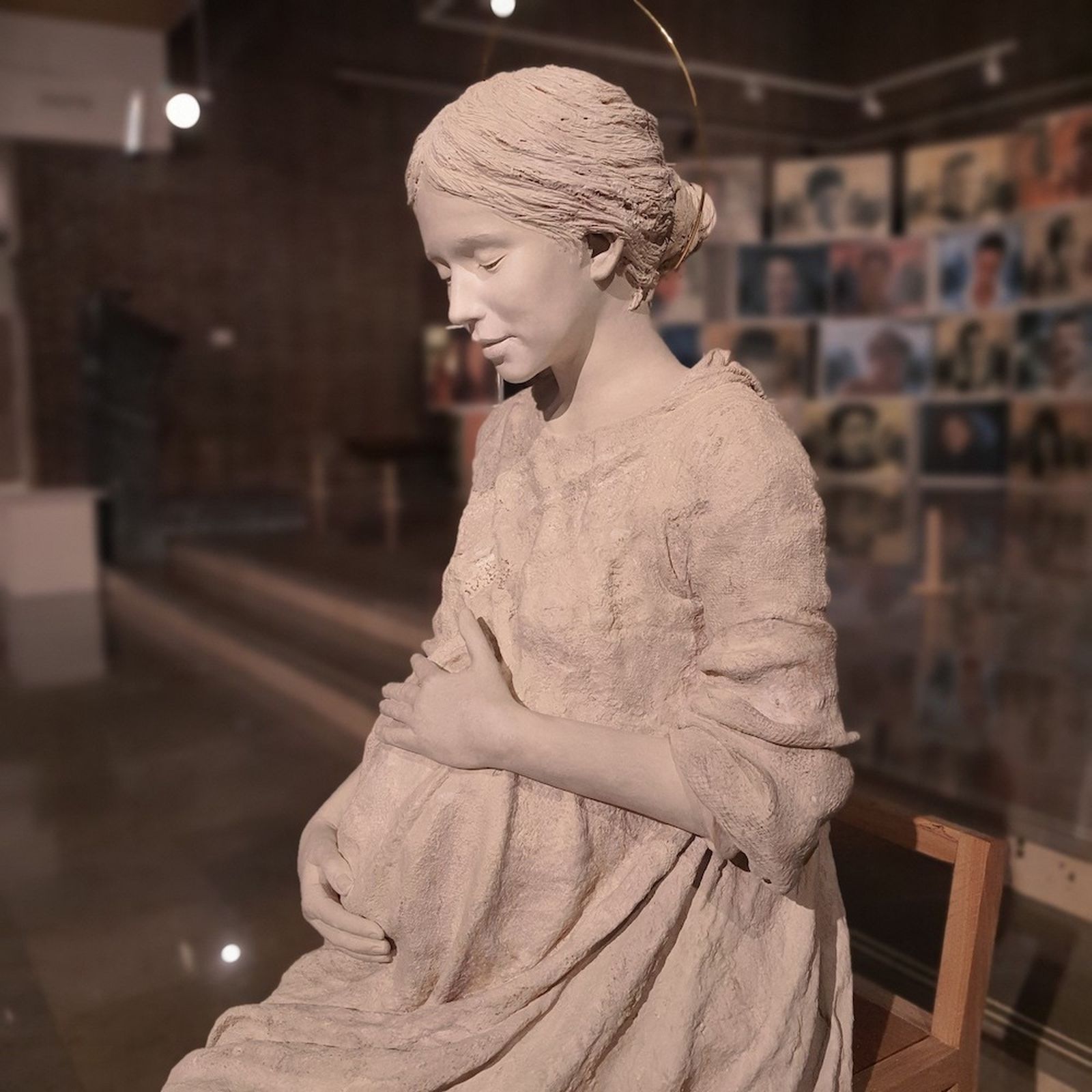 'Ella' Exposicion O_LUMEN