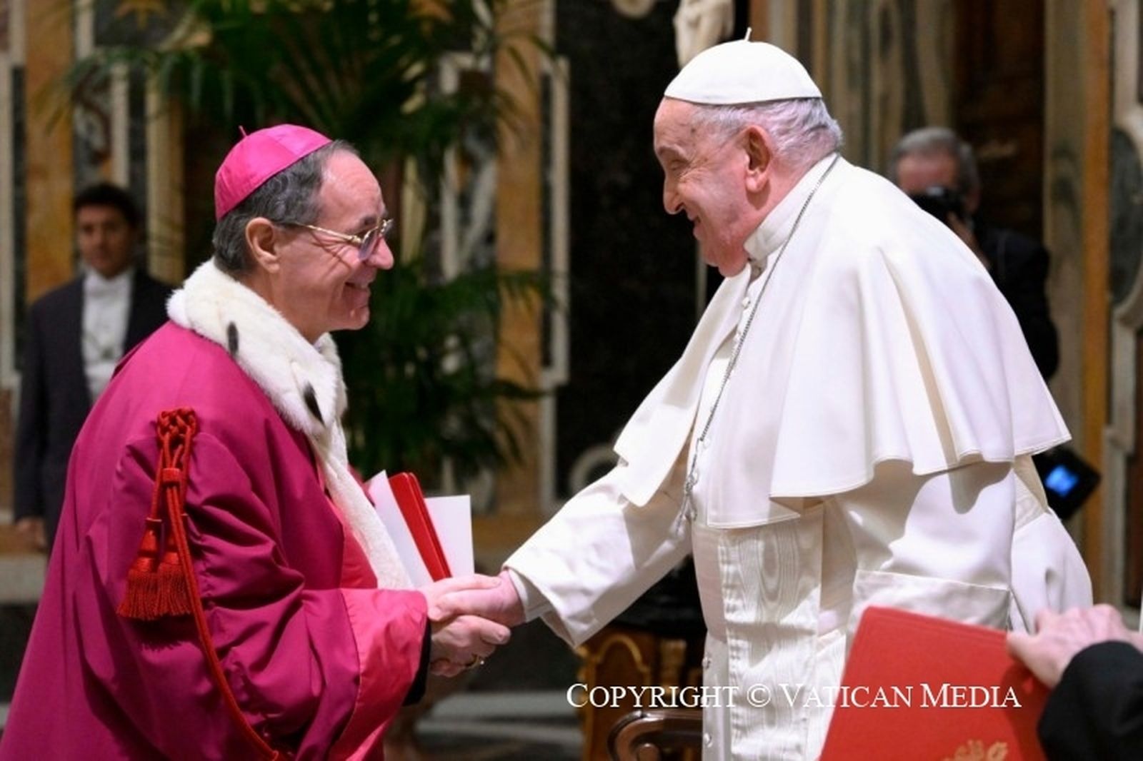 El Papa, con Arellano