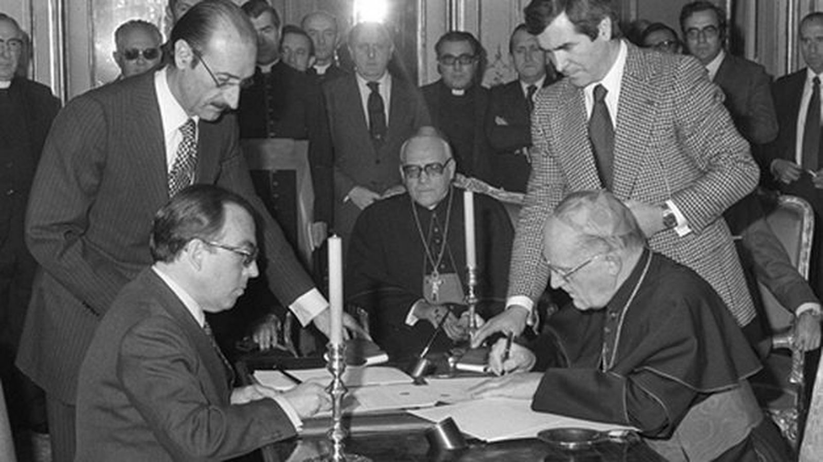 Firma de los Acuerdos Iglesia-Estado