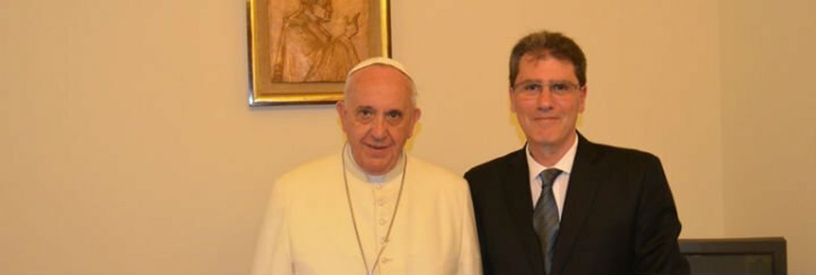 El Papa posa con Marcelo Figueroa