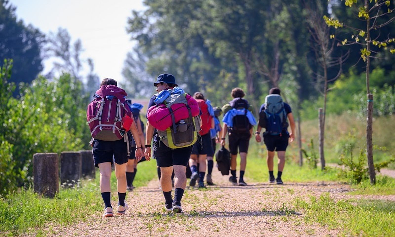 Scouts italianos participando en la Ruta 2024
