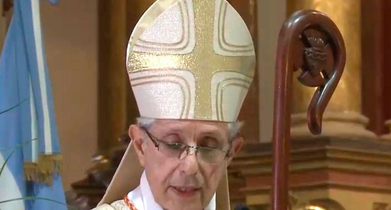 Poli durante el tedeum