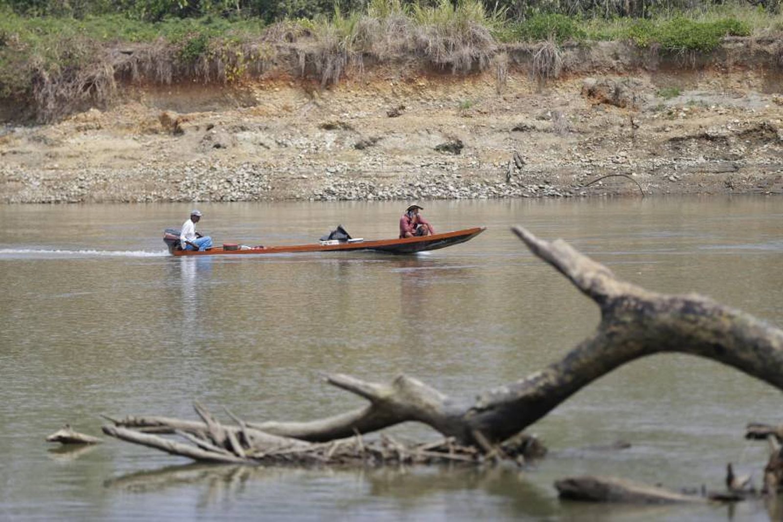 Pescadores del río Cauca
