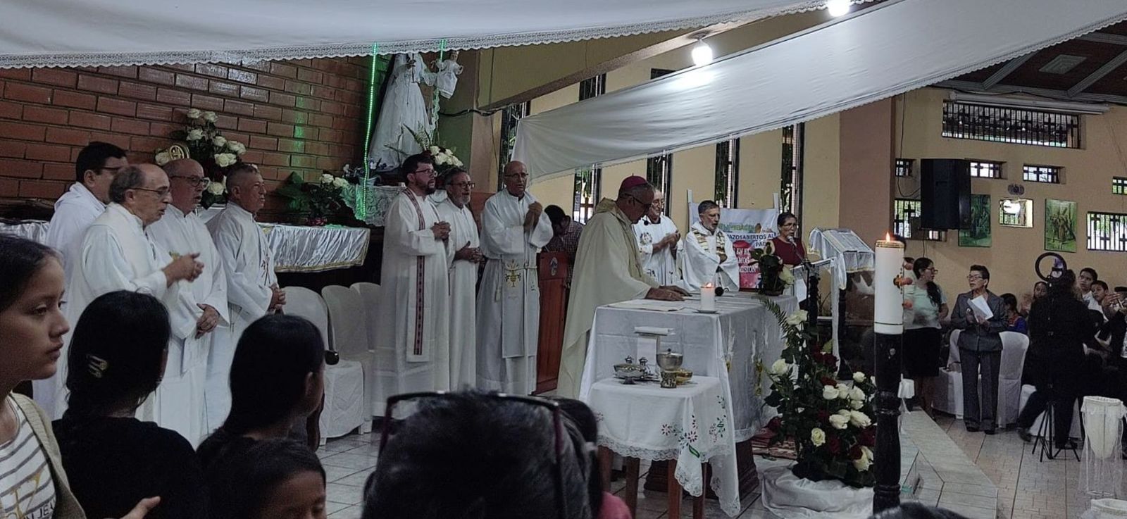 Vuelta de los carmelitas a Sucumbíos
