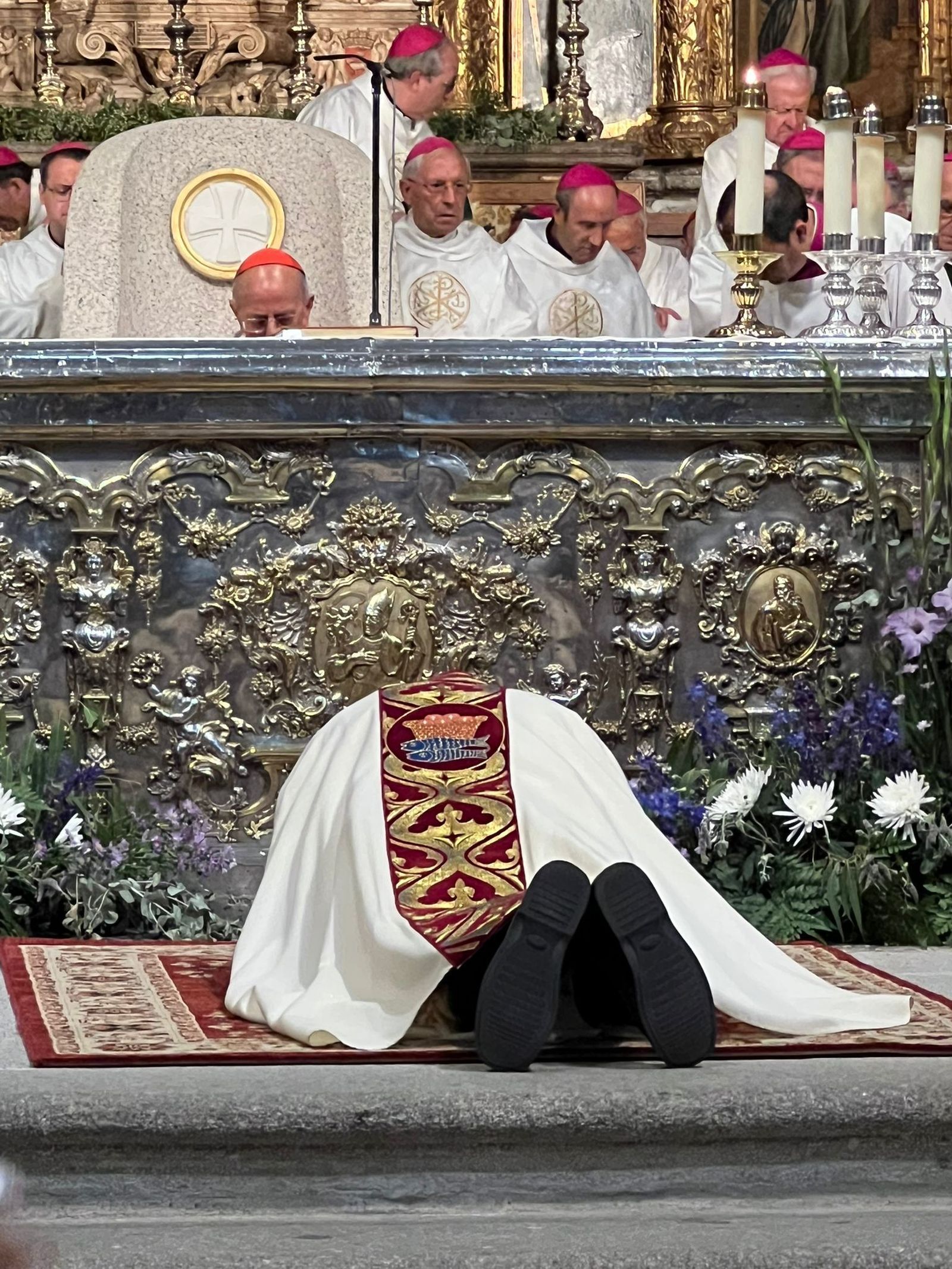 Jesús Rico, recibiendo la ordenación episcopal