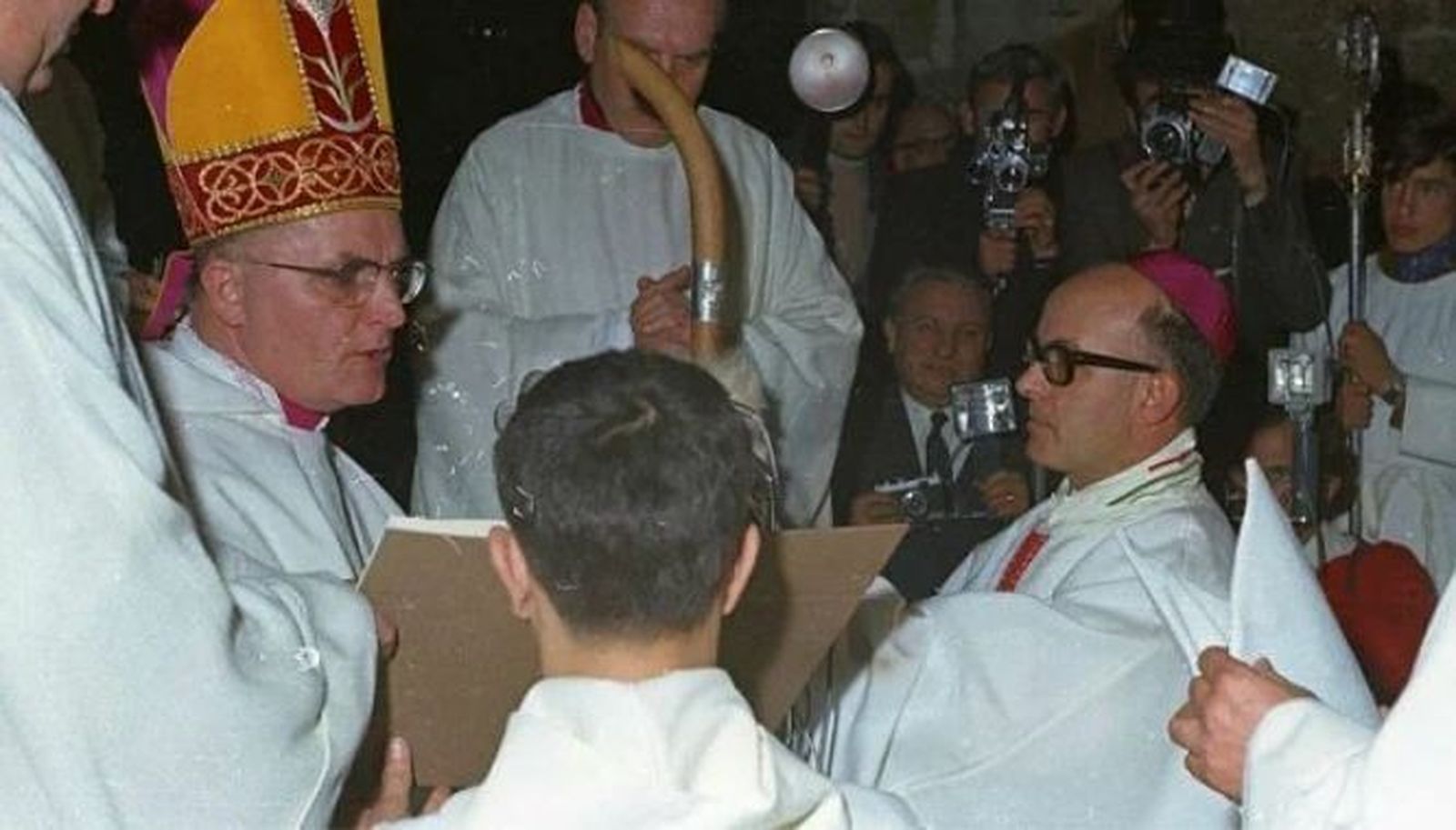 Ordenación de Martí Alanís