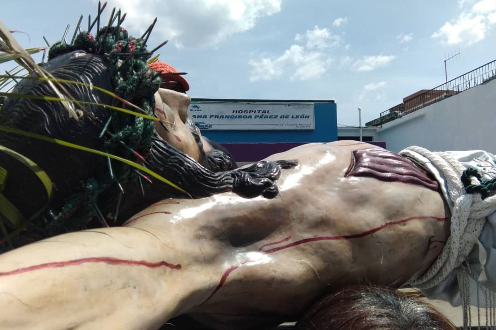 Cristo y hospital. Caracas