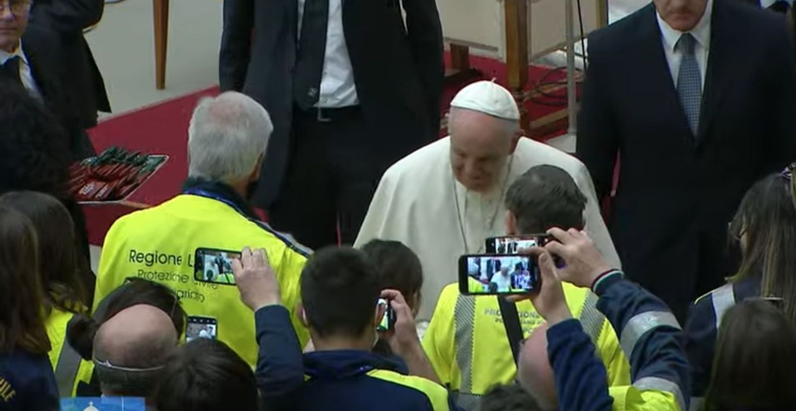 El Papa y lo sradioaficionados