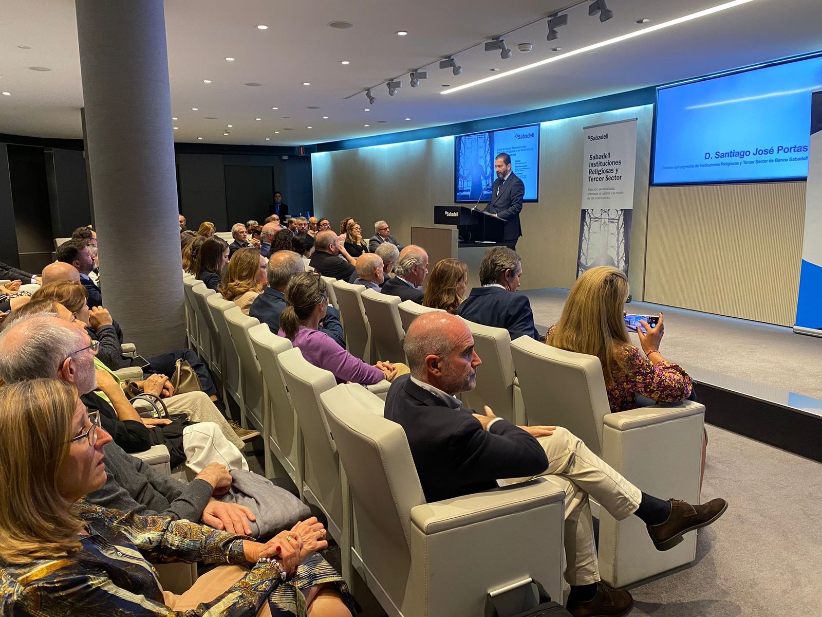 Santiago Portas, durante el acto de entrega de las ayudas del fondo Sabadell