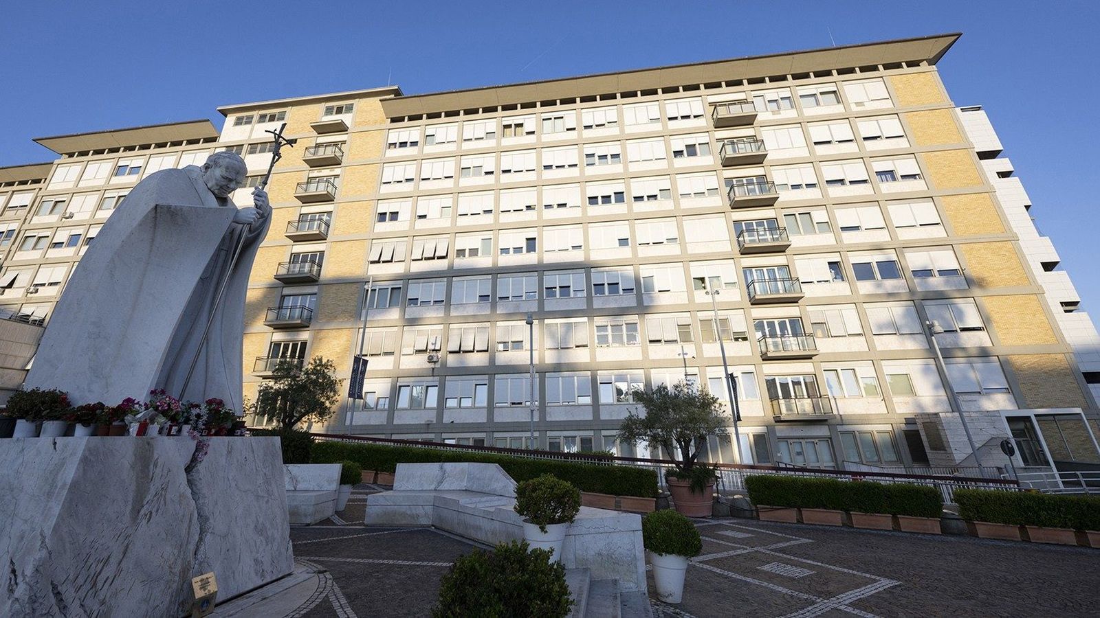 El Papa, en el Policlínico Gemelli