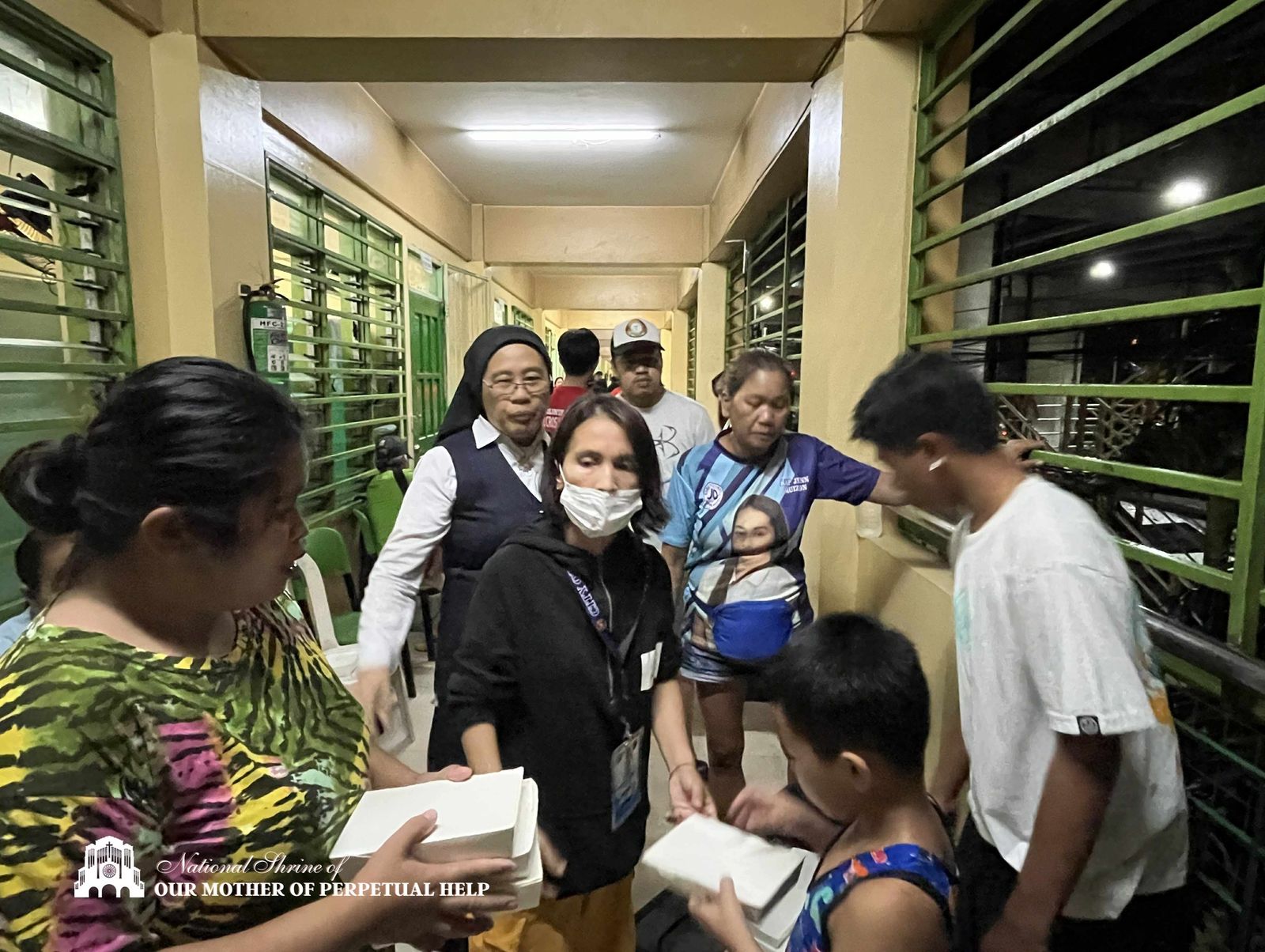 Iglesia Filipina ayuda a los afectados por el tifón Crising