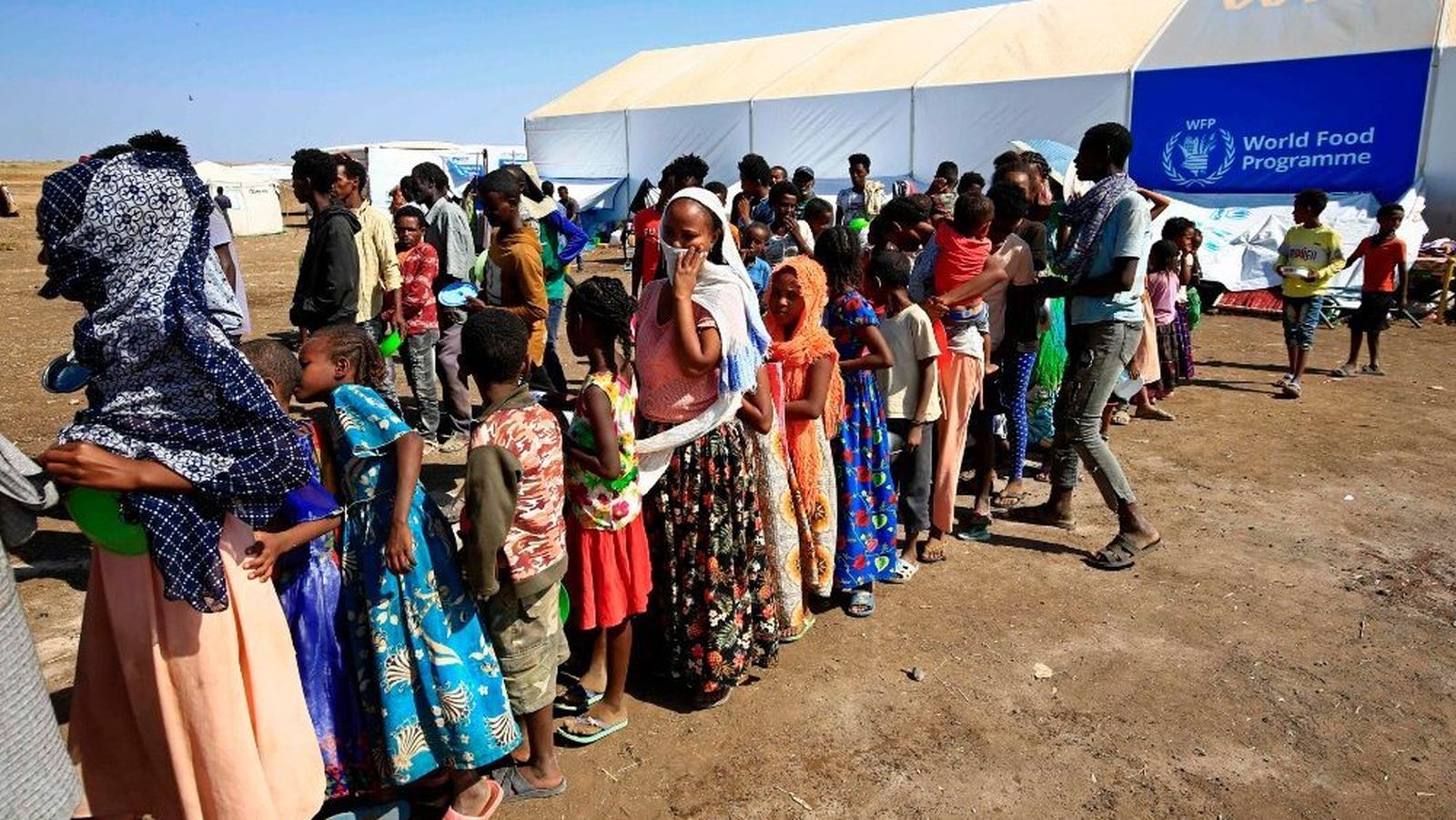 Refugiados de la región de Tigray huyendo del conflicto