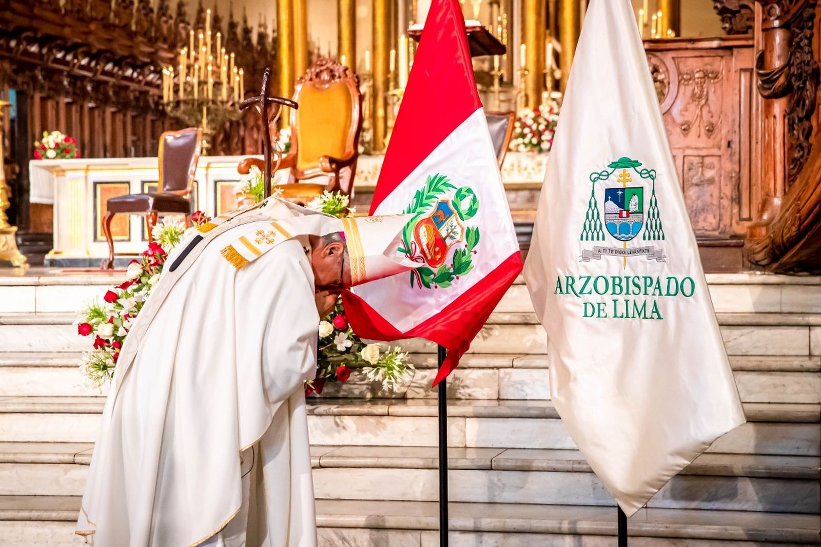 Carlos Castillo: "¿Cómo celebraremos nuestro Bicentenario si estará marcado por la pandemia?"