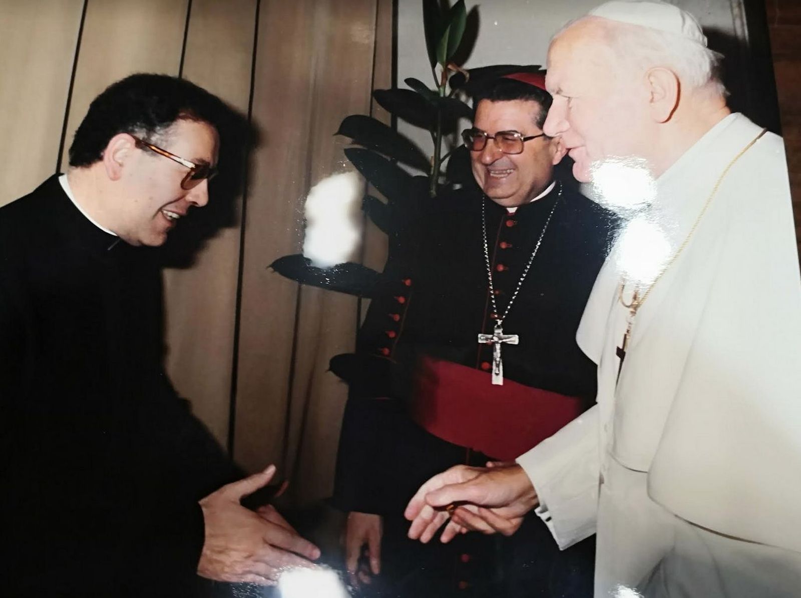 Con JUan Pablo II Y Díaz Merchán