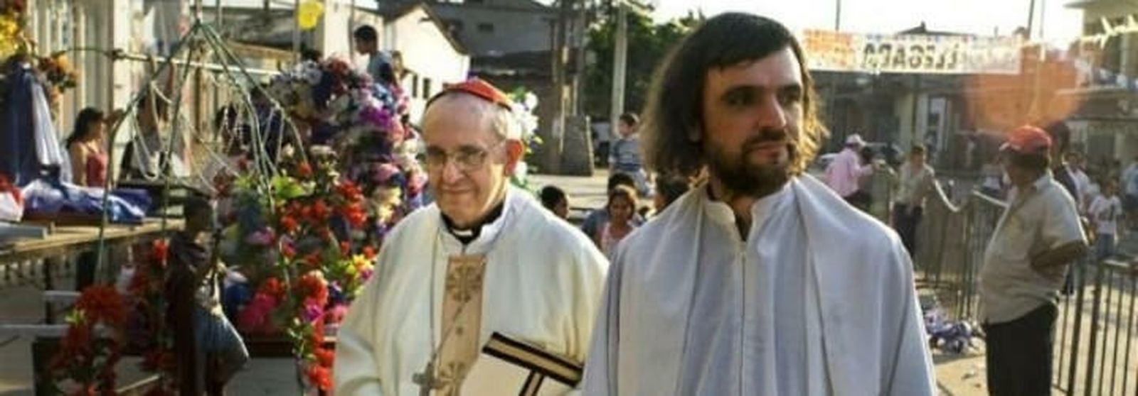 Pepe Di Paola, con el entonces cardenal Bergoglio
